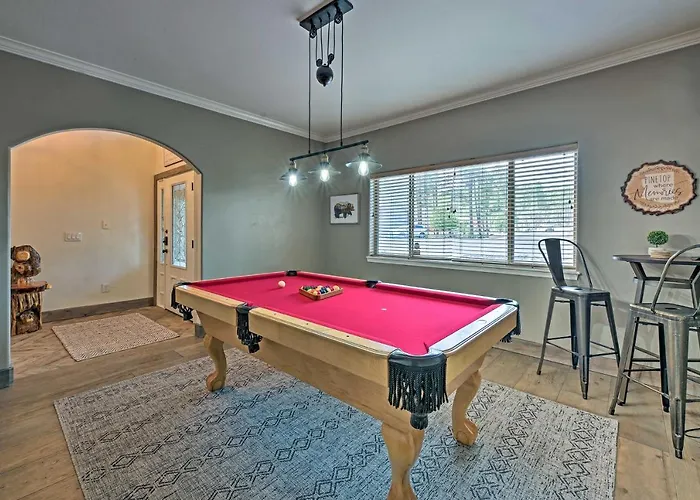 Near Woodland Park: W/ Serene Deck!