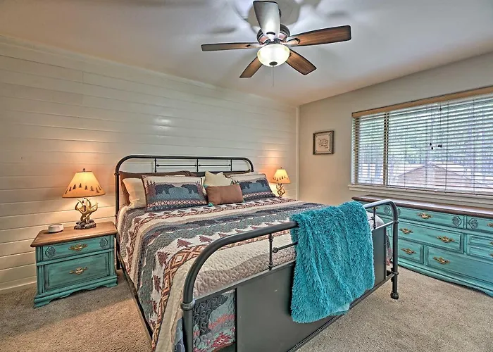 Holiday home Near Woodland Park: W/ Serene Deck! Pinetop-Lakeside