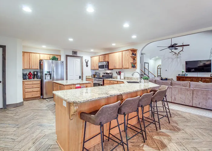 Near Woodland Park: W/ Serene Deck! * Pinetop-Lakeside