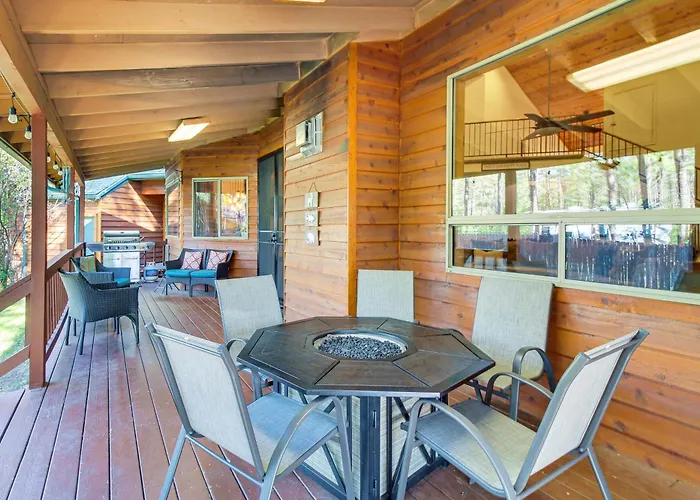 Near Woodland Park: W/ Serene Deck!