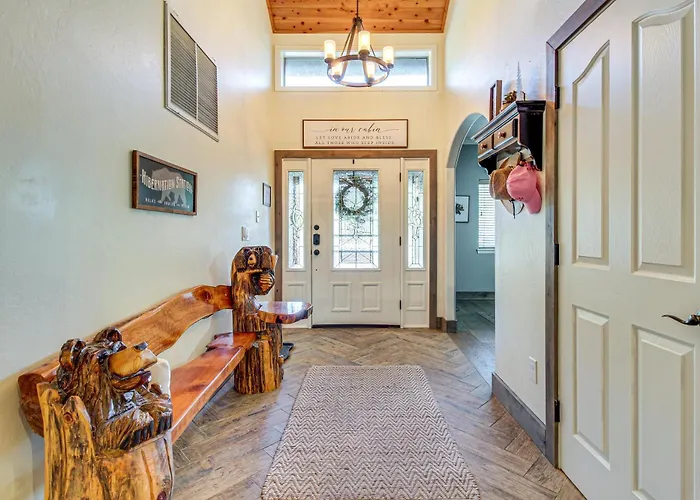 Near Woodland Park: W/ Serene Deck! Holiday home *
